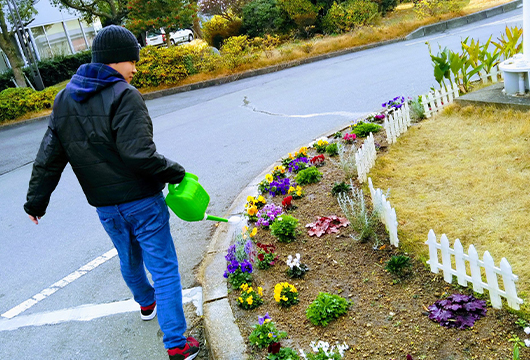 ステップあっぷ西江井島の作業風景