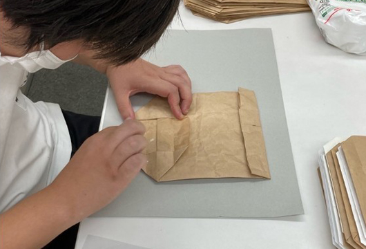 ステップあっぷ二見の作業風景